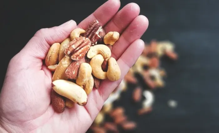 مصرف روزانه بیش از 11.7 گرم آجیل خطر اختلال شناختی را کاهش میدهد